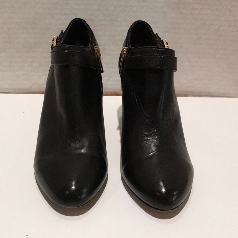 Vince Camuto Black Leather/ Suede Ankle Booties